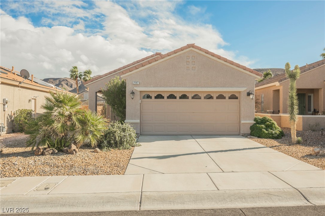 2147 Indigo Creek Avenue Property Photo 2