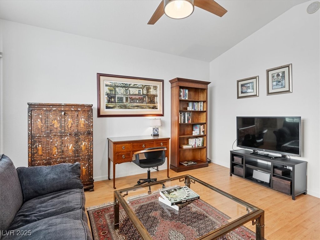 2008 Hobbyhorse Avenue Property Photo 9