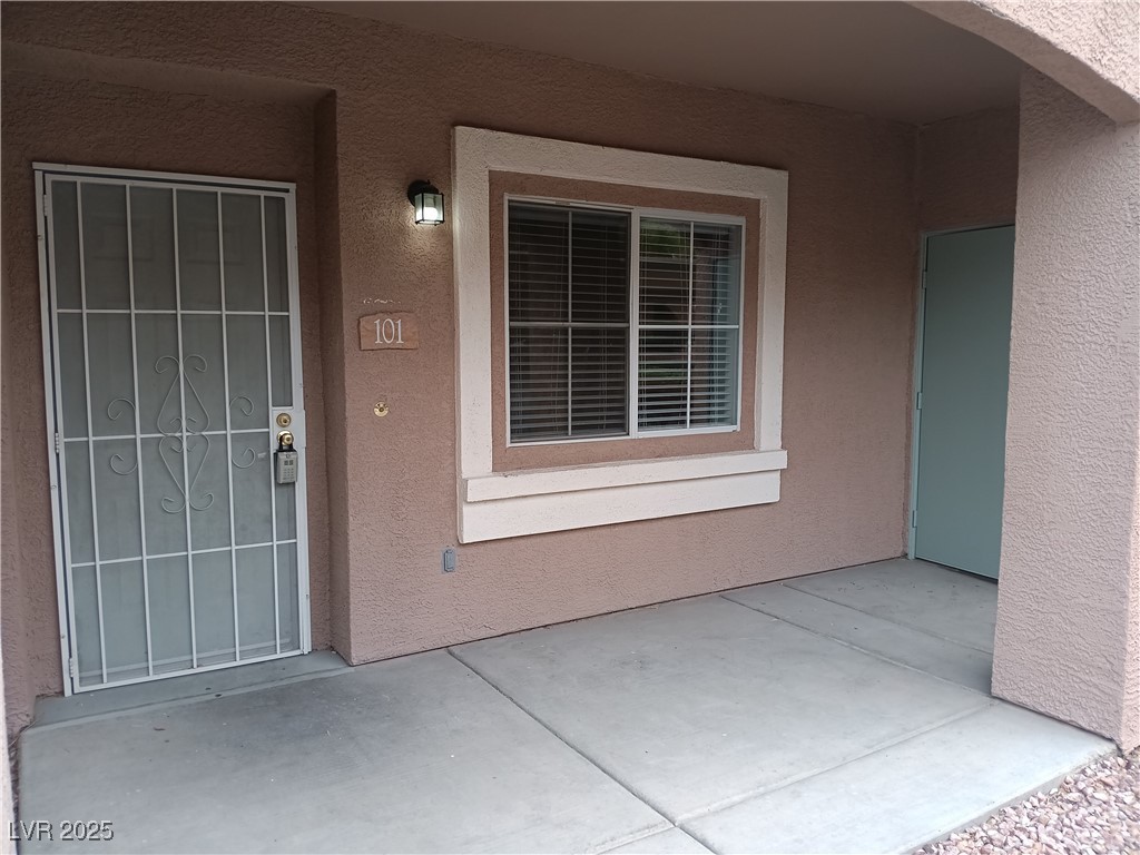 352 Amber Pine 101 Property Photo