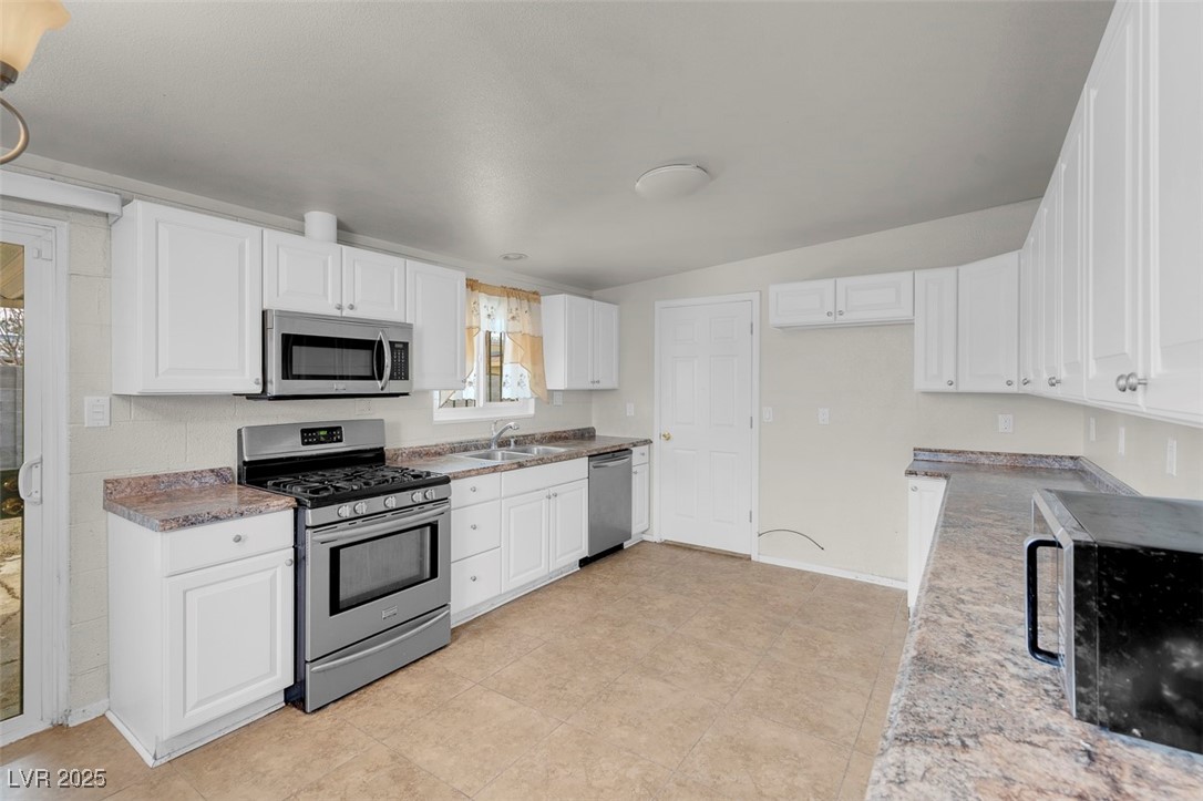 3709 Perliter Avenue Property Photo