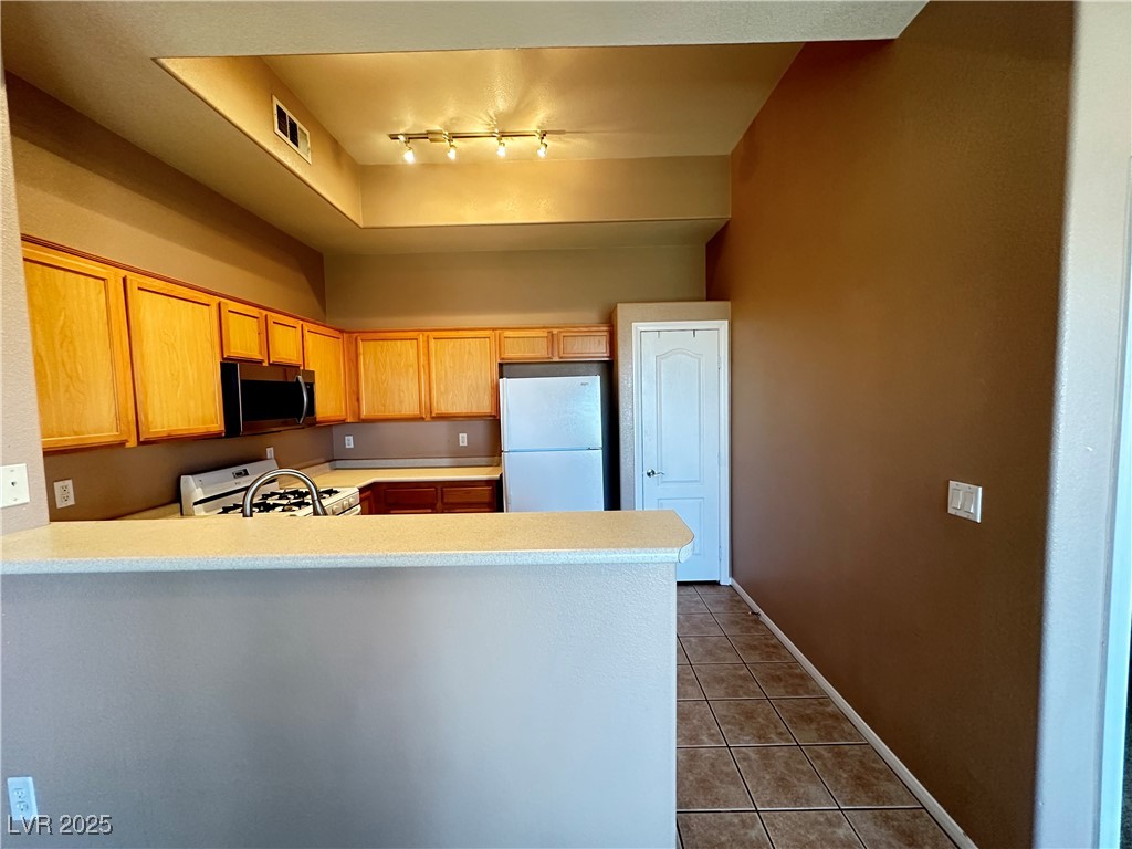 3460 Cactus Shadow Street 203 Property Photo 8