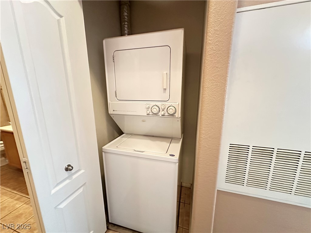 3460 Cactus Shadow Street 203 Property Photo 16