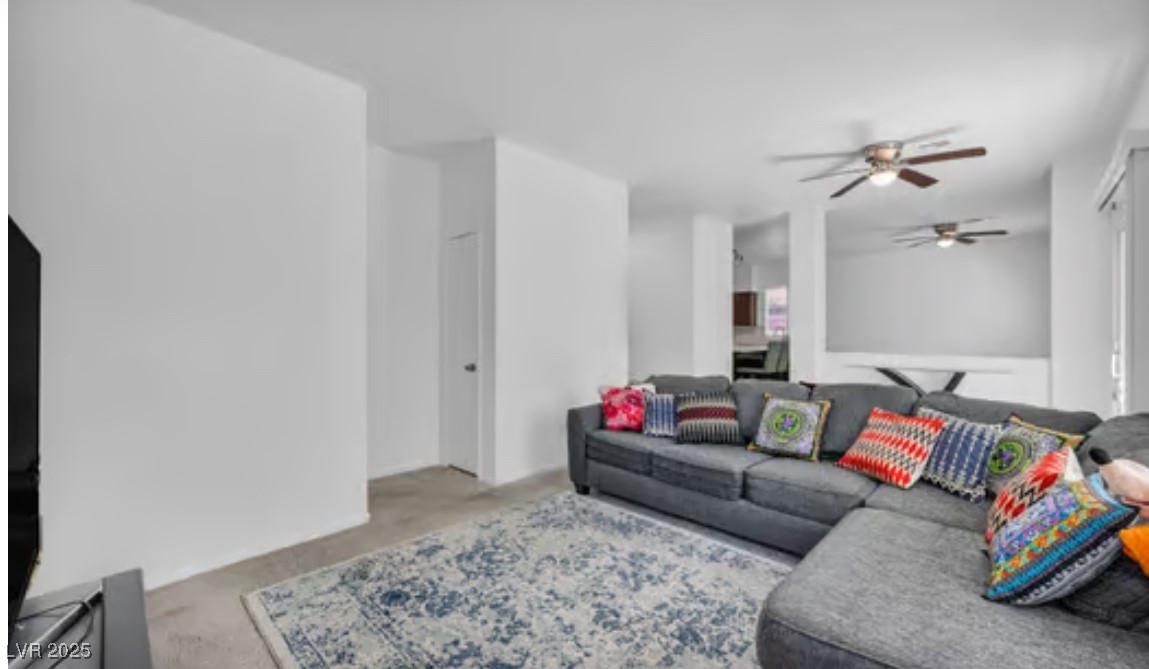 1463 Evening Song Avenue Property Photo 3