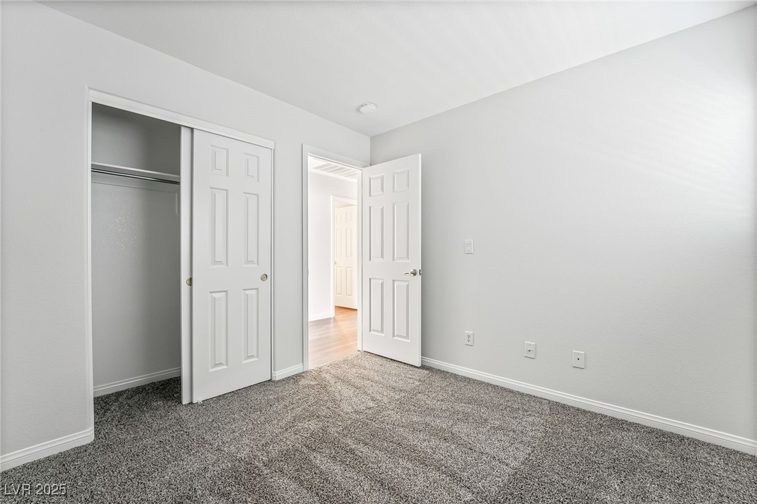 206 Lynbrook Street Property Photo 28