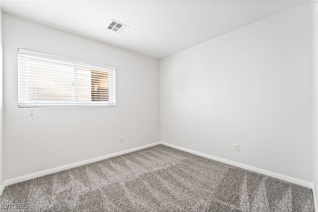 206 Lynbrook Street Property Photo 29