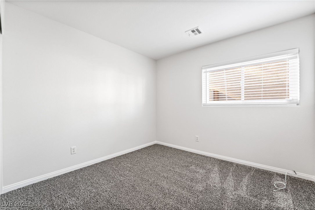 206 Lynbrook Street Property Photo 31