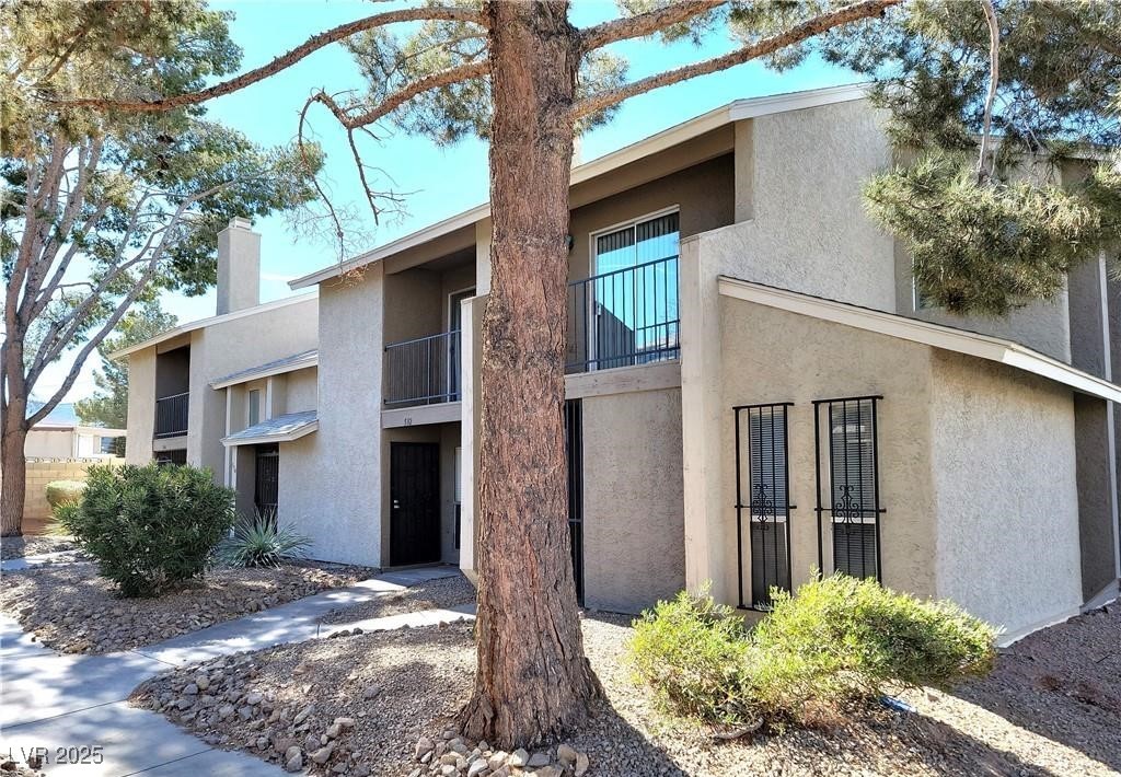 530 Sellers Place Property Photo 1