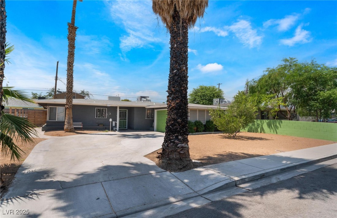 2016 Griffith Avenue Property Photo