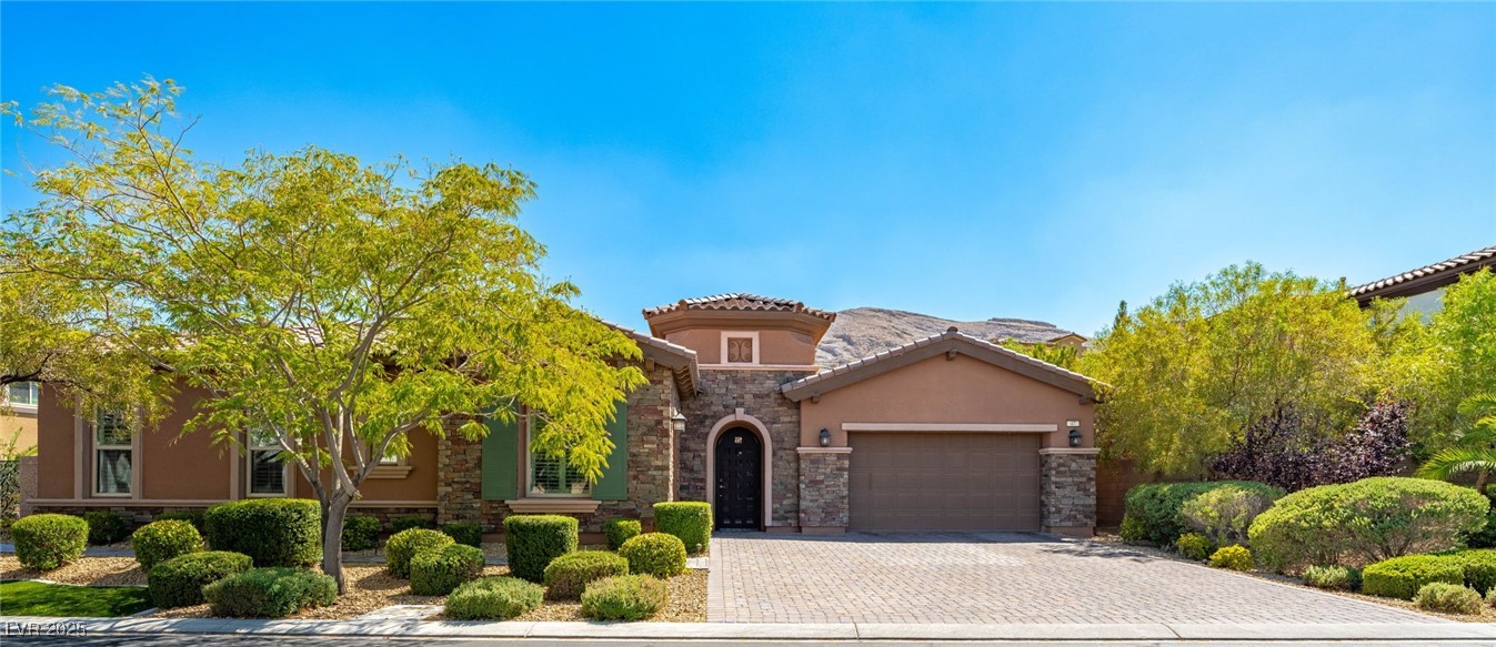 47 Grand Masters Drive Property Photo
