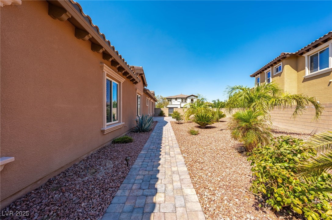 47 Grand Masters Drive Property Photo 49