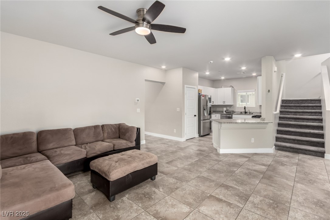 7457 Onyx Star Street Property Photo 7