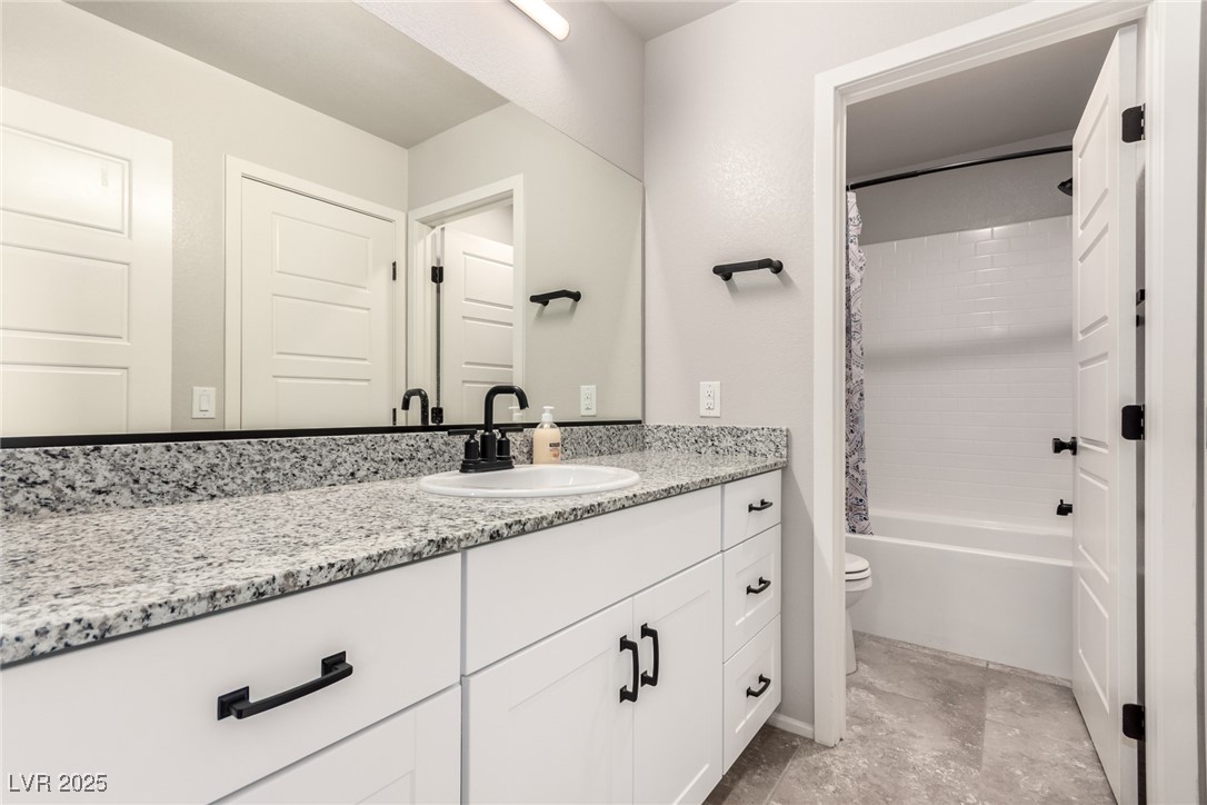 7457 Onyx Star Street Property Photo 17