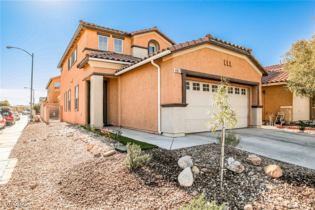 4817 Eureka Diamond Court Property Photo