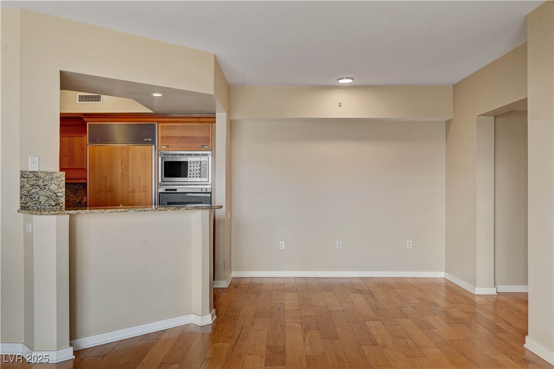 2777 Paradise Road 607 Property Photo 9