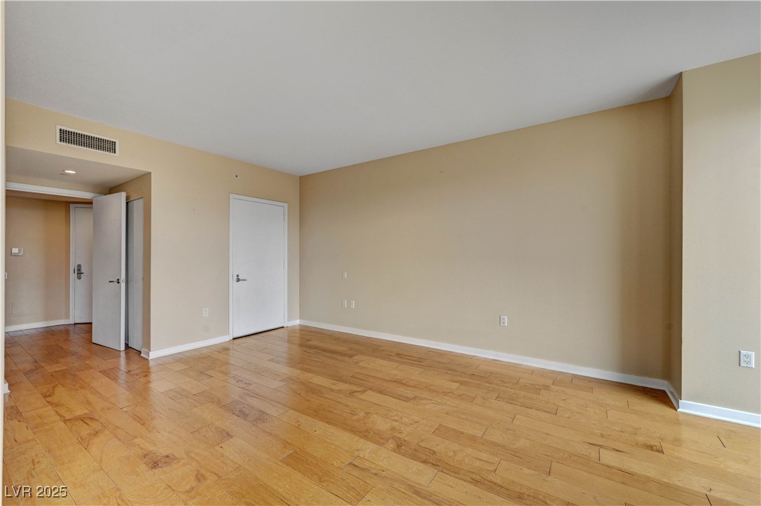 2777 Paradise Road 607 Property Photo 21