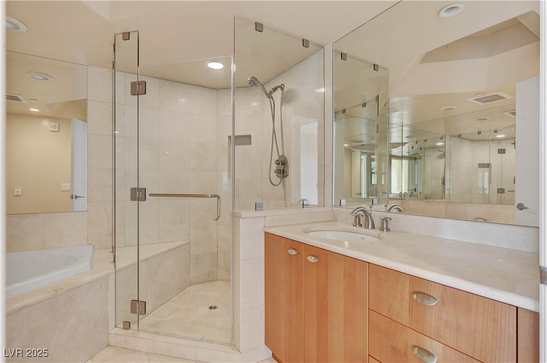 2777 Paradise Road 607 Property Photo 24