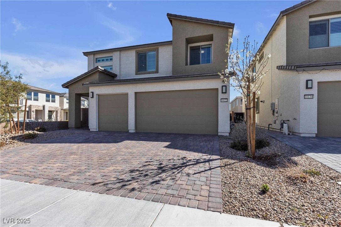 10122 Mystic Falls Drive Property Photo 2