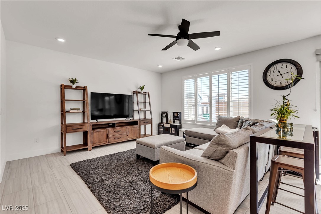 10122 Mystic Falls Drive Property Photo 8