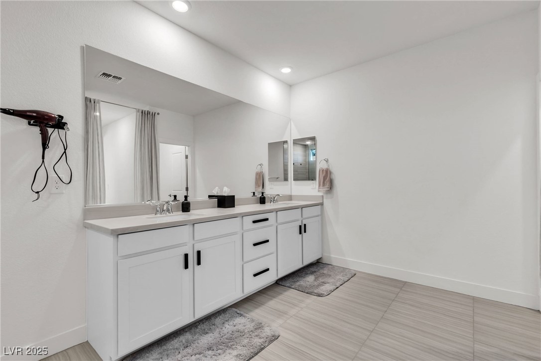 10122 Mystic Falls Drive Property Photo 32