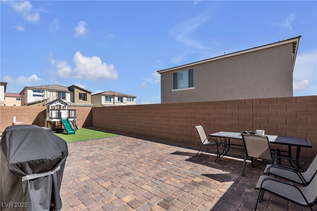 10122 Mystic Falls Drive Property Photo 43