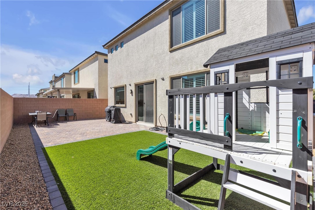 10122 Mystic Falls Drive Property Photo 44