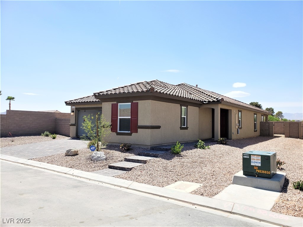 8761 Vermont Vista Street Property Photo