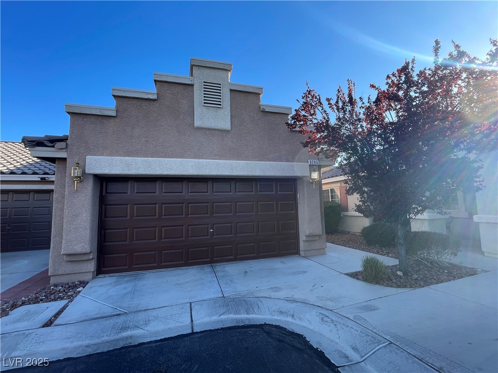 9285 Lopseed Court Property Photo