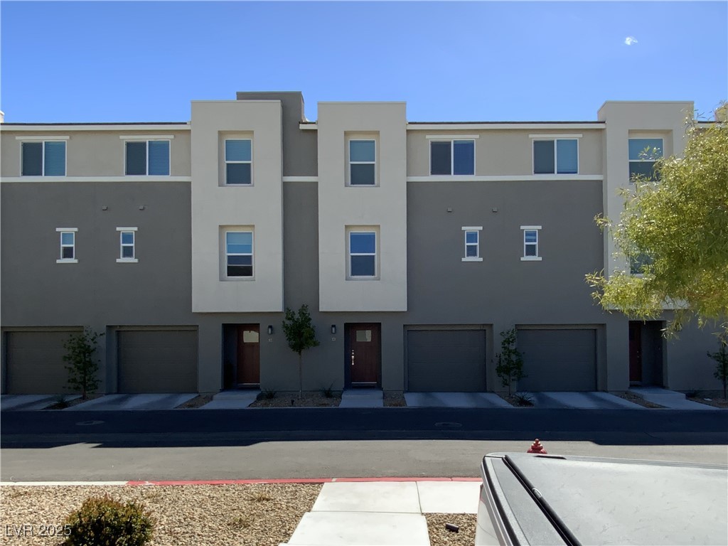 2775 Atomic Tangerine Way 4 Property Photo