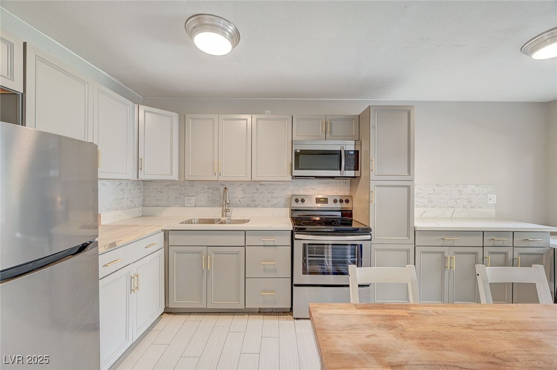 304 Orland Street 38 Property Photo