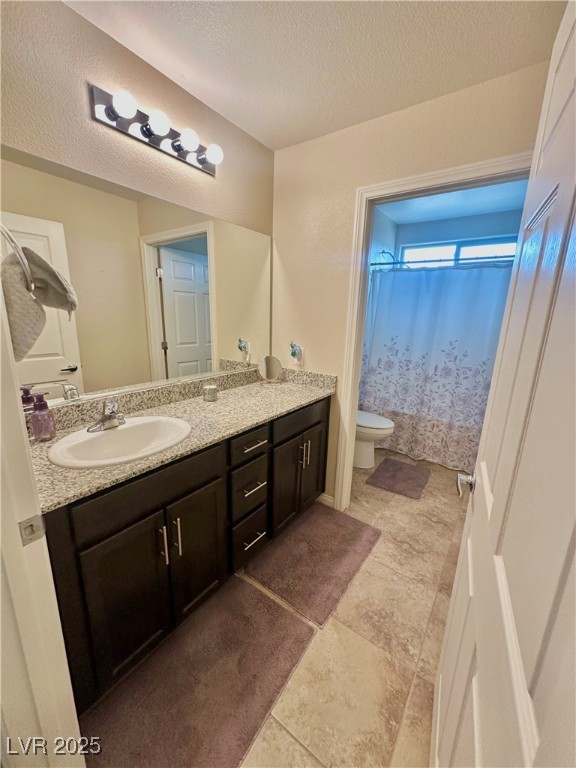 2790 Chetco River Street Property Photo 14
