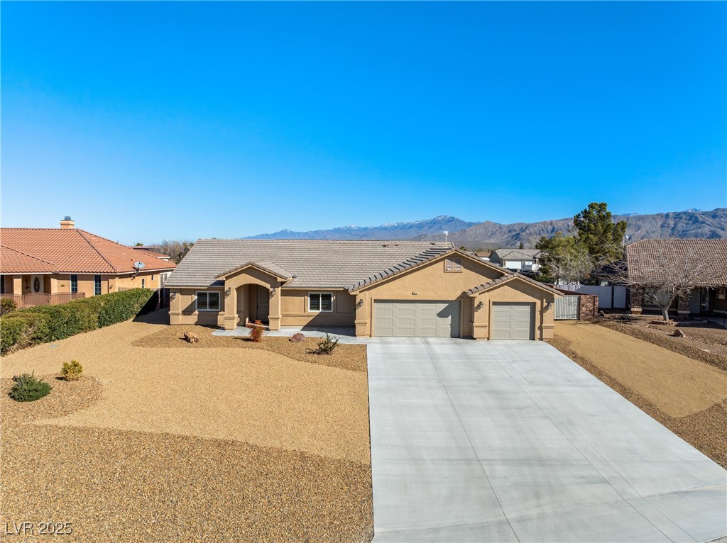 5450 Barnwood Court Property Photo