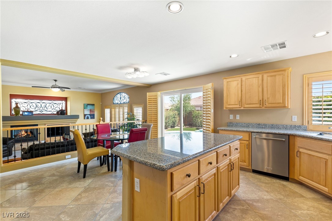 10892 Royal Highlands Street Property Photo 12
