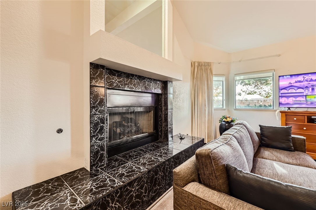 2611 Laguna Shores Lane Property Photo 15