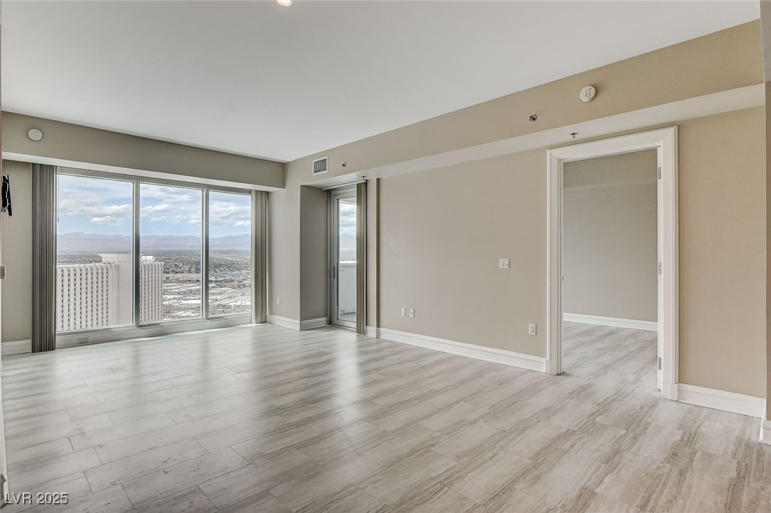 2700 Las Vegas Boulevard 2901 Property Photo