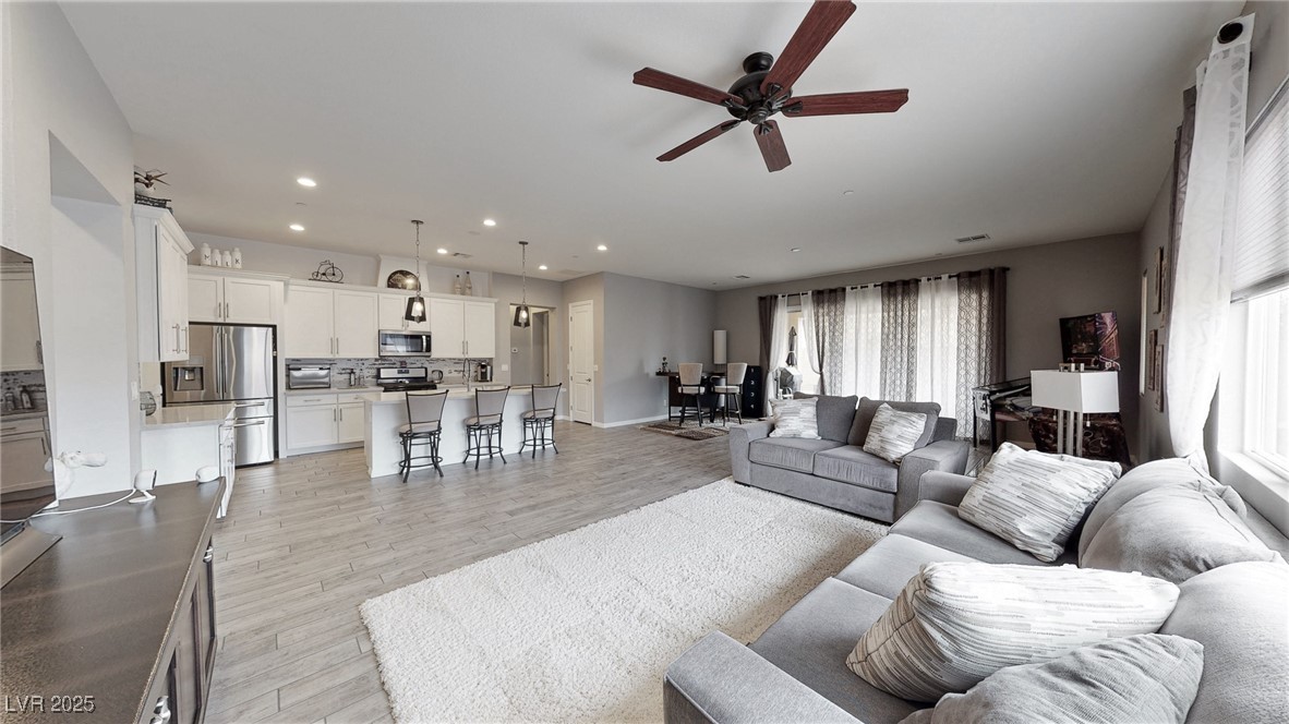 2539 Ballatore Street Property Photo