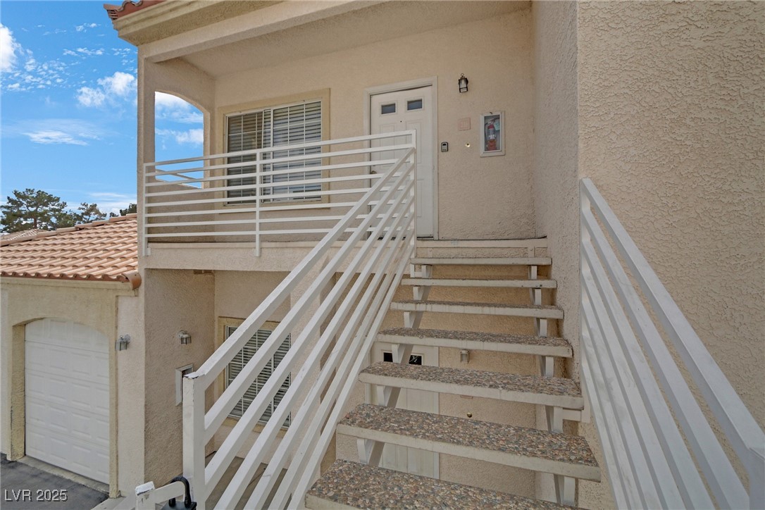 1900 North Torrey Pines Drive 216 Property Photo