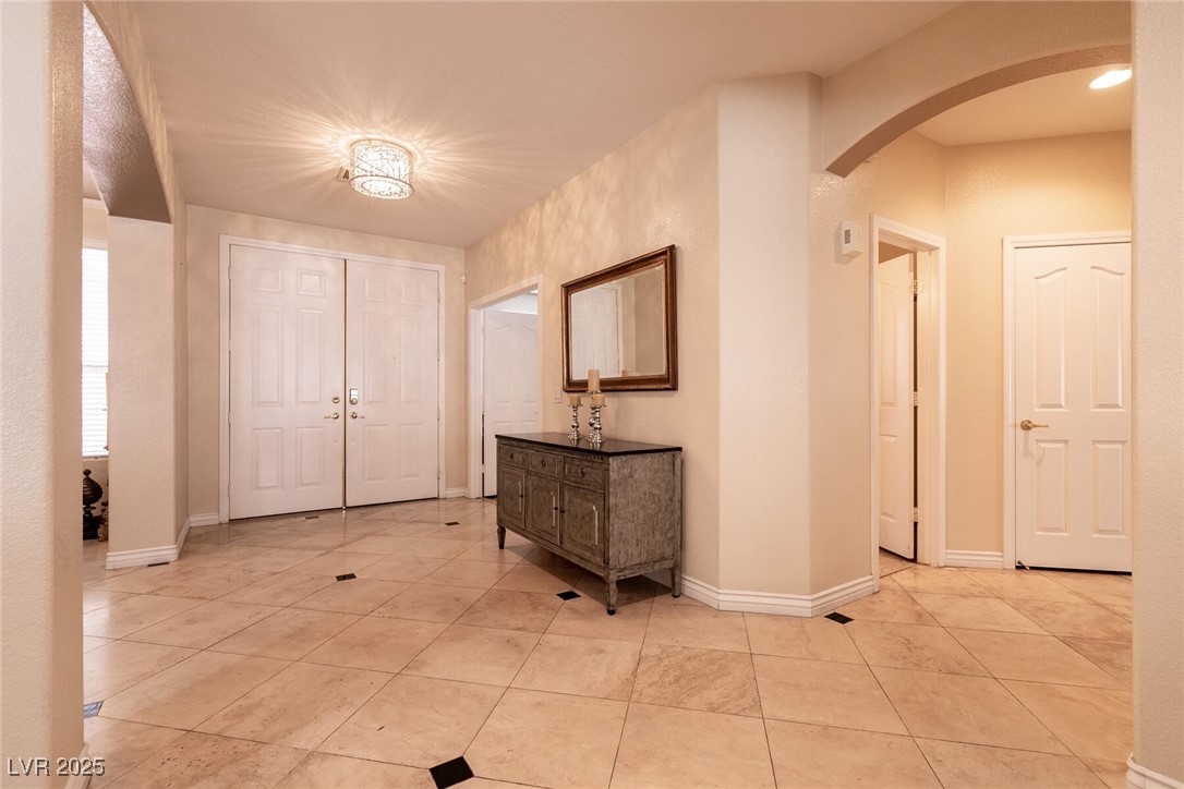 1313 Gallery Oaks Drive Property Photo 3
