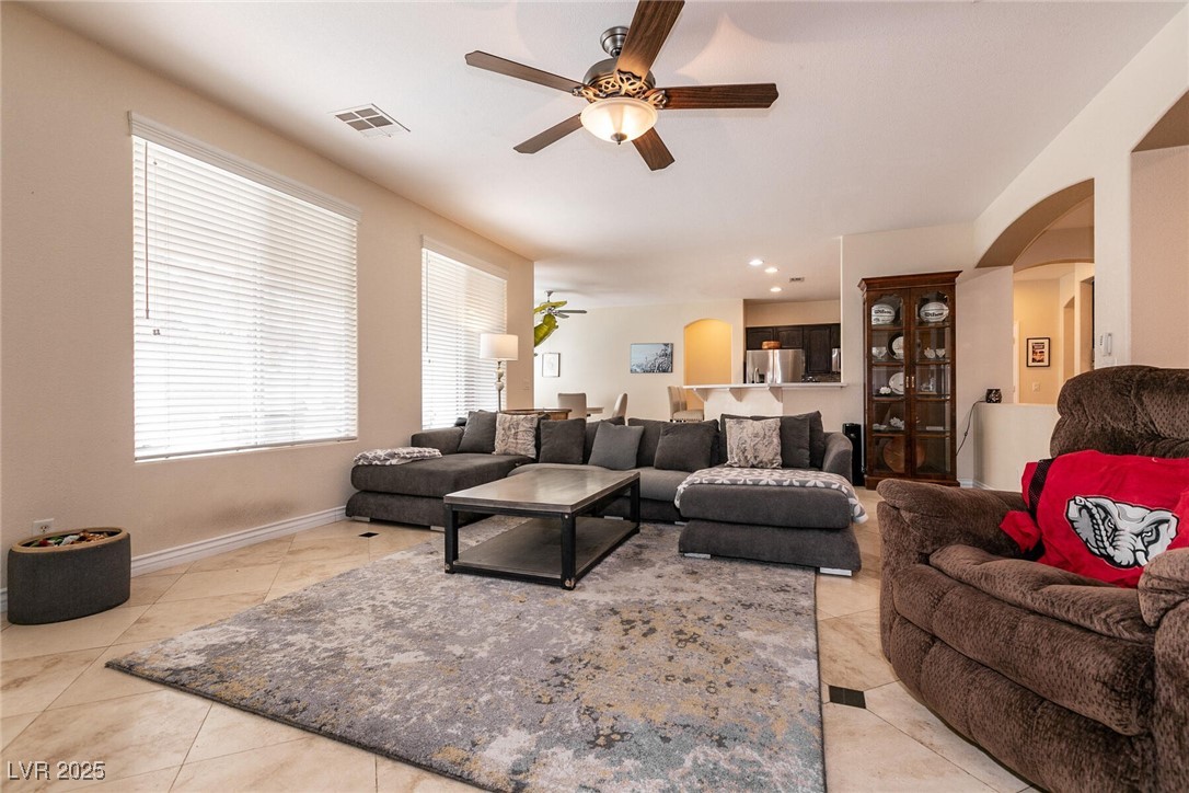 1313 Gallery Oaks Drive Property Photo 10