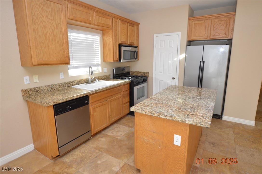 41 Rosa Rosales Court Property Photo 10