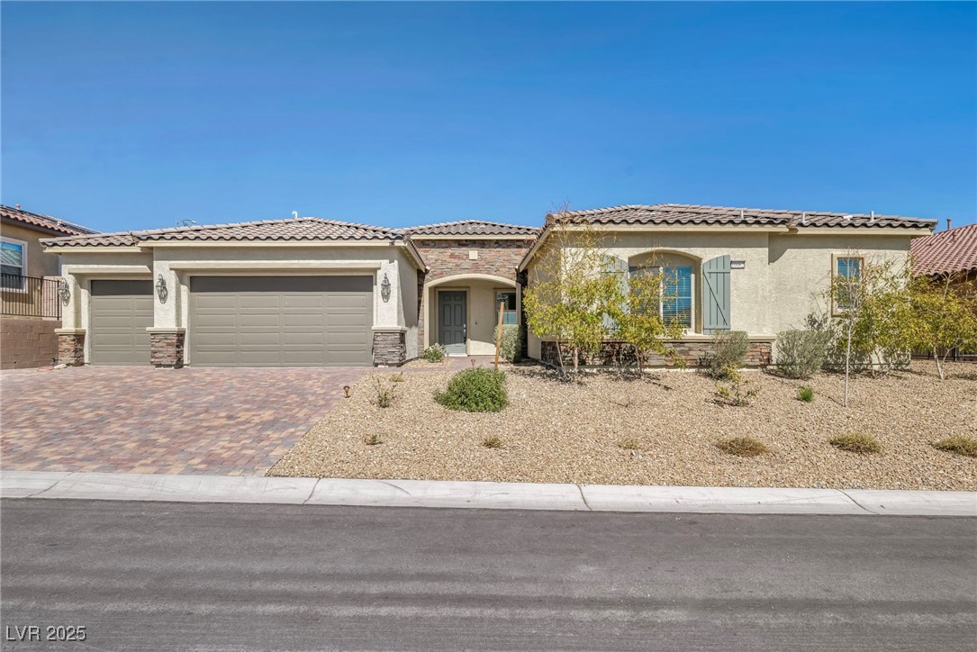 10062 Mountain Foothills Avenue Property Photo 4