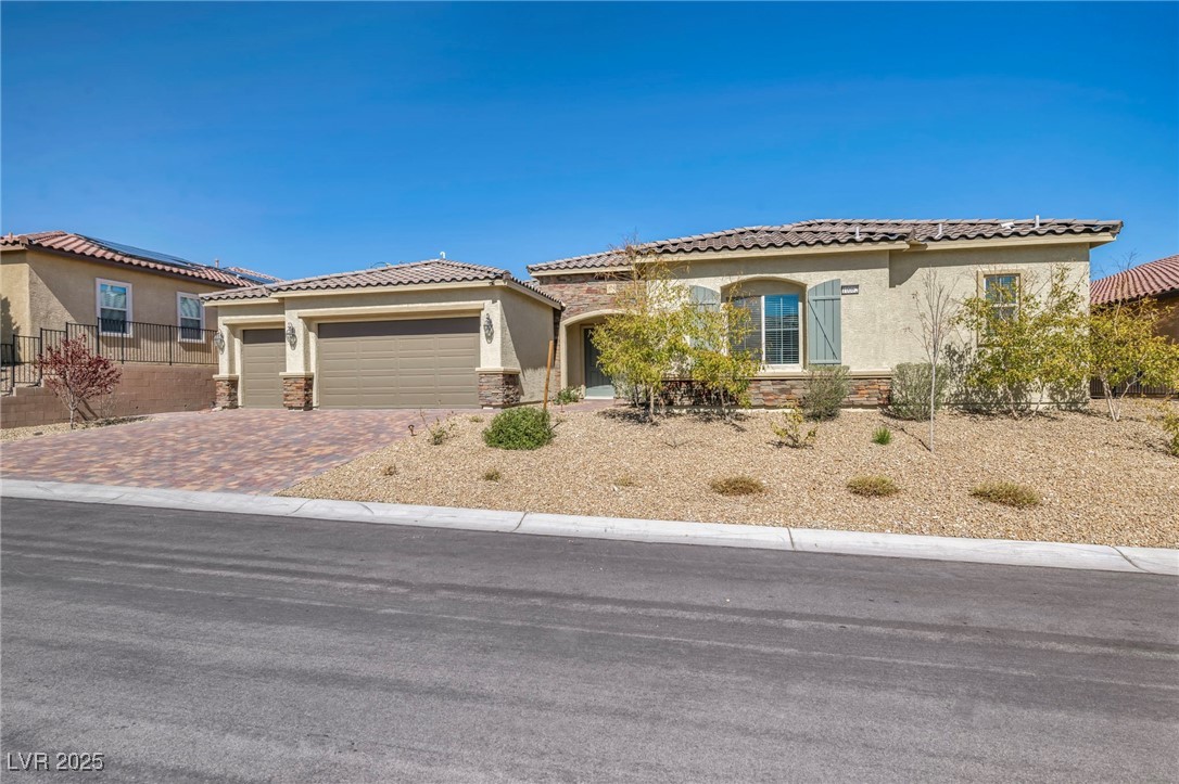 10062 Mountain Foothills Avenue Property Photo 5