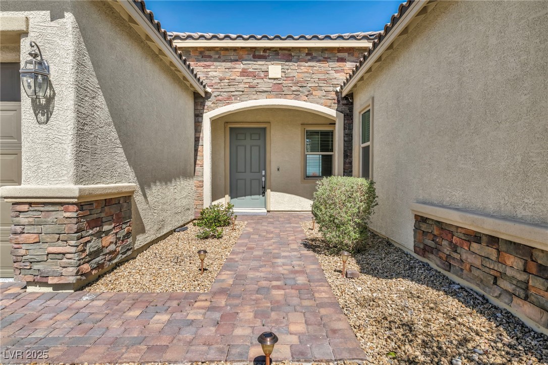 10062 Mountain Foothills Avenue Property Photo 7