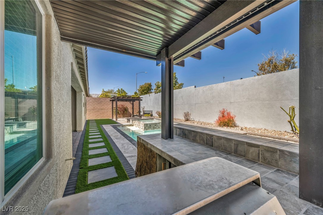 10062 Mountain Foothills Avenue Property Photo 21