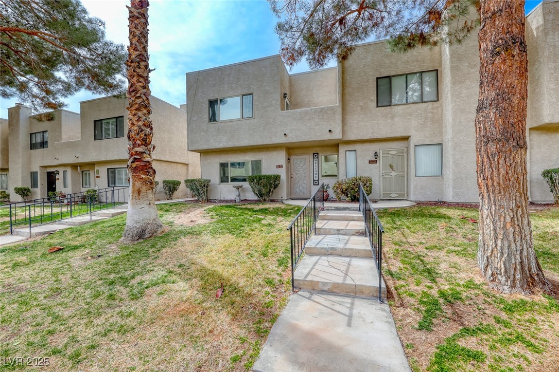 Copa Cabana Gardenss 1 8 Inc Amd Real Estate Listings Main Image