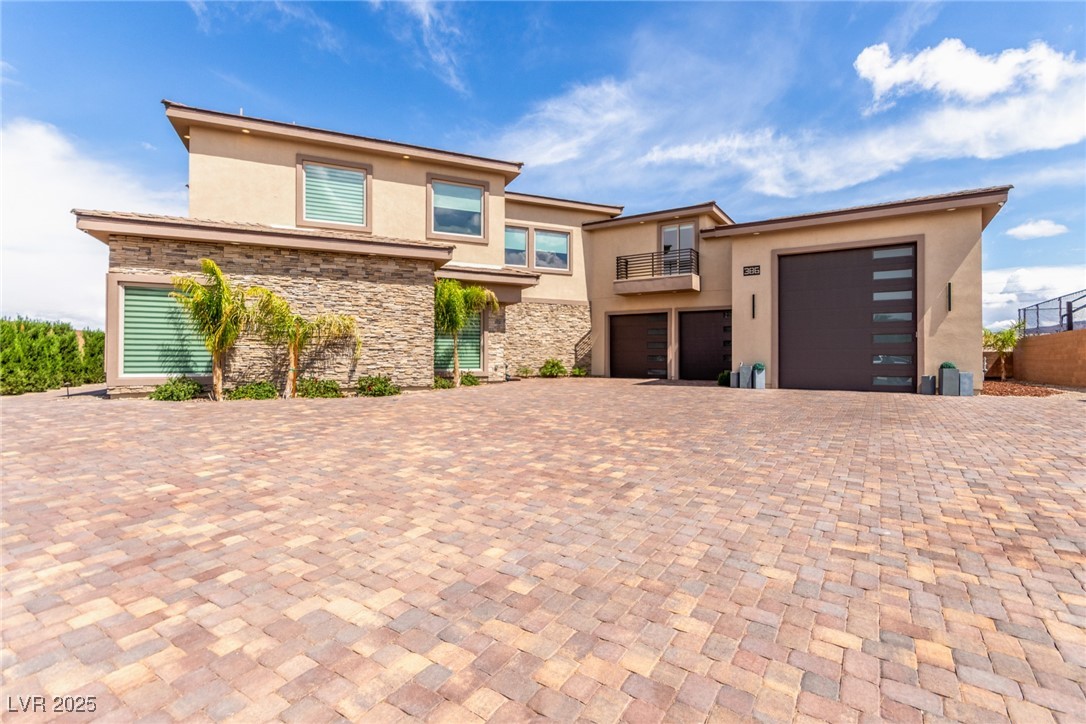 Cactus Wren Estate Real Estate Listings Main Image
