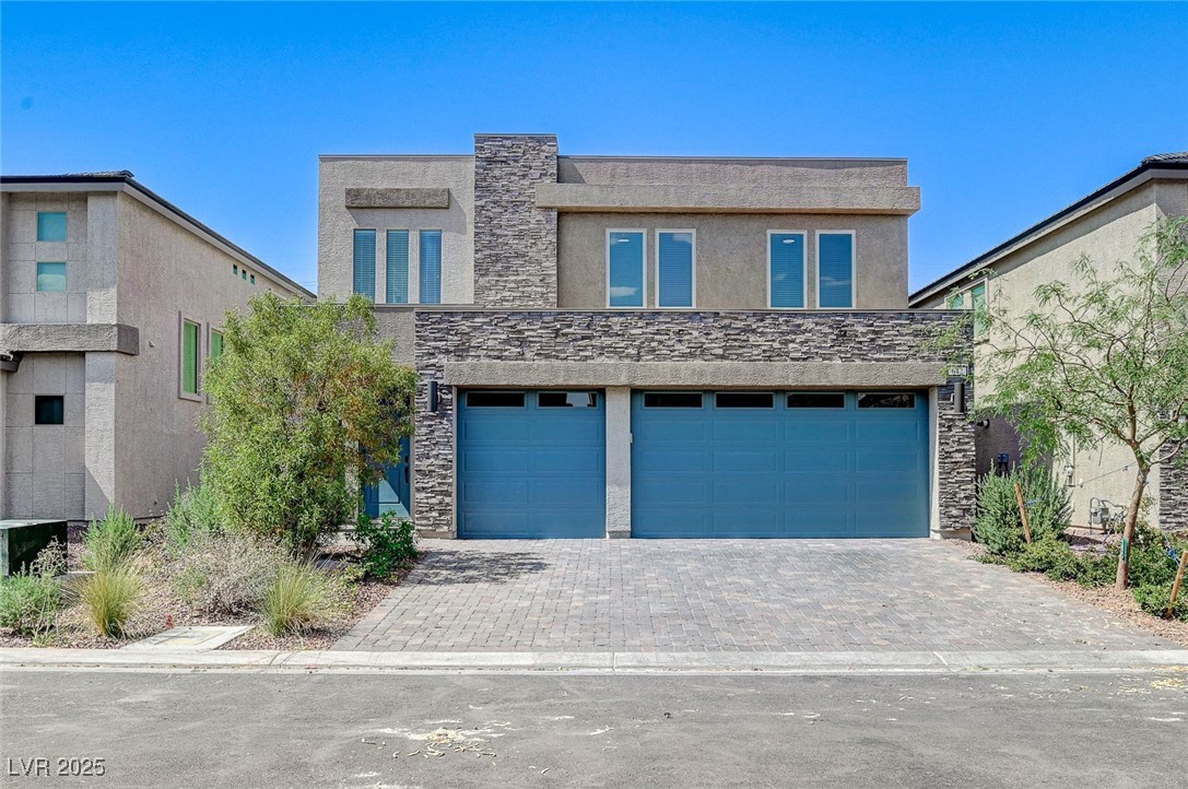 642 Steep Canyon Avenue Property Photo
