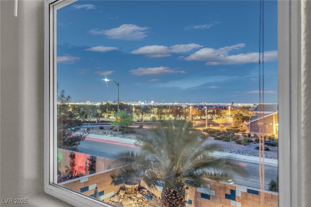 1486 Neyland Drive Property Photo