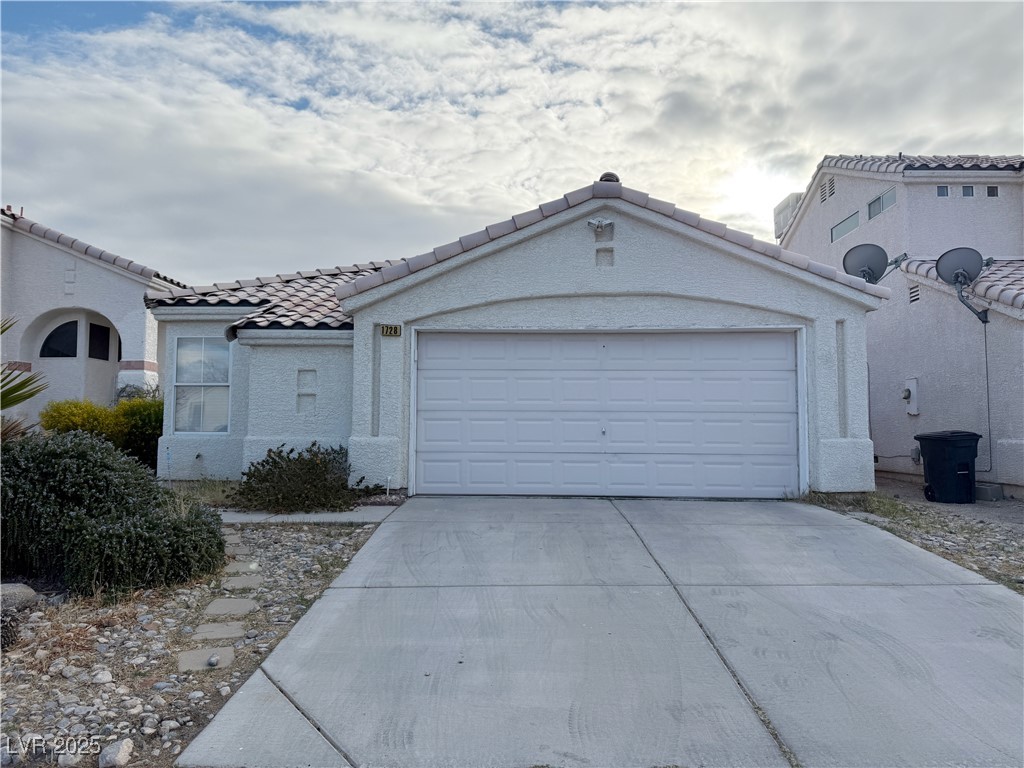 1728 Leaning Pine Way Property Photo 1