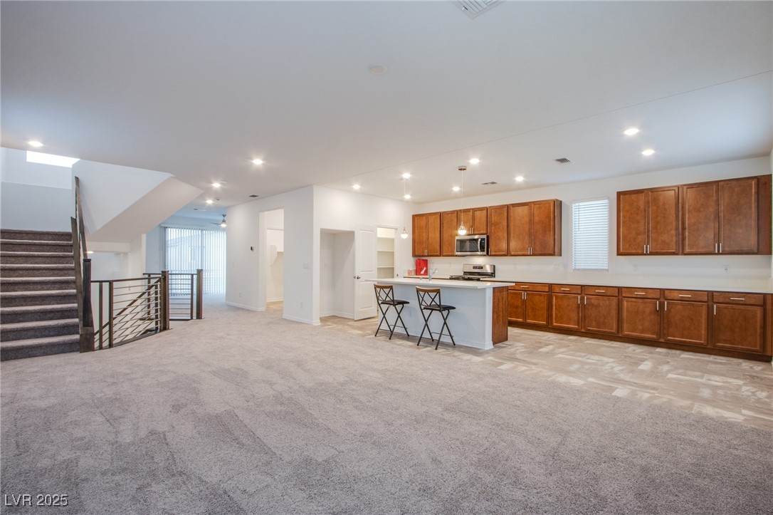 5748 Avondale Rise Way Property Photo 4
