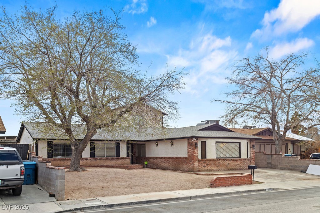 4155 Comb Circle Property Photo 3